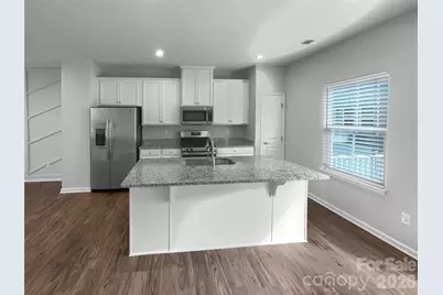 10632 Overlook Mountain Drive, Charlotte, NC 28216 - Photo 8