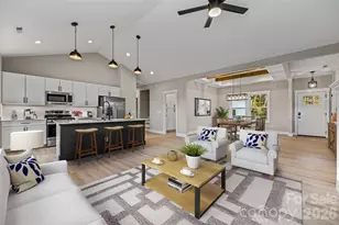 529 Waters Rd, Hendersonville, NC 28792 - Photo 18