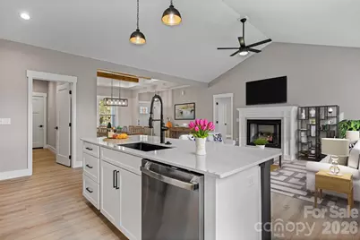 529 Waters Road, Hendersonville, NC 28792 - Photo 18