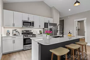 529 Waters Rd, Hendersonville, NC 28792 - Photo 22