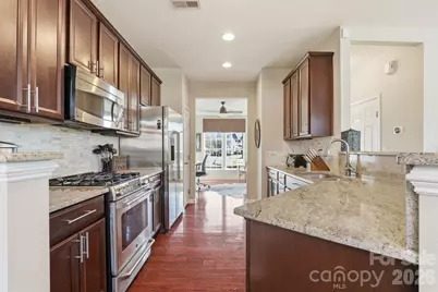 5938 Union Pacific Avenue, Charlotte, NC 28210 - Photo 12