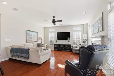 5938 Union Pacific Avenue, Charlotte, NC 28210 - Photo 8