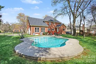 10825 Megwood Dr, Charlotte, NC 28277 - Photo 32