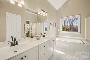 10825 Megwood Dr, Charlotte, NC 28277 - Photo 14