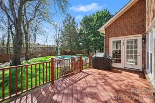 10825 Megwood Dr, Charlotte, NC 28277 - Photo 30