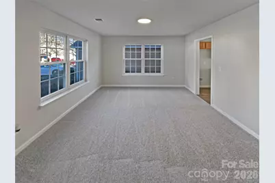 4022 Cindy Woods Lane, Charlotte, NC 28216 - Photo 6