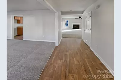 4022 Cindy Woods Lane, Charlotte, NC 28216 - Photo 2