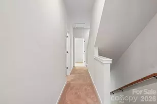 806 Hammers Ln, Charlotte, NC 28205 - Photo 18