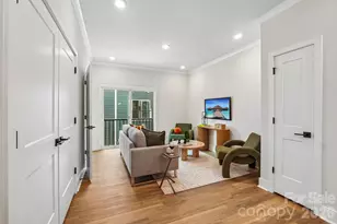 806 Hammers Ln, Charlotte, NC 28205 - Photo 6