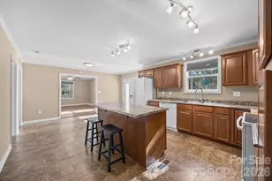 708 Old Charlotte Rd SW, Concord, NC 28027 - Photo 16