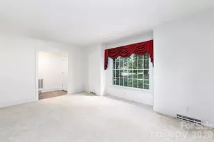 829 Rawlinson Rd, Rock Hill, SC 29732 - Photo 2