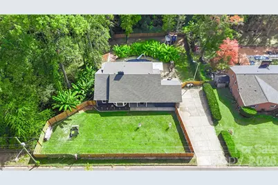 2221 Glenwood Drive, Gastonia, NC 28054 - Photo 2