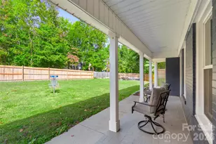 2221 Glenwood Dr, Gastonia, NC 28054 - Photo 4