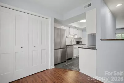 9241 N Vicksburg Park Court, Charlotte, NC 28210 - Photo 4