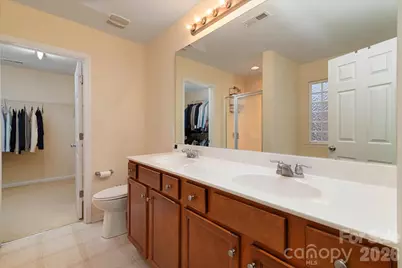 10513 Dominion Village Drive, Charlotte, NC 28269 - Photo 34