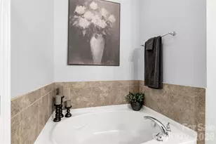 5519 Trieg Dr, Charlotte, NC 28278 - Photo 16