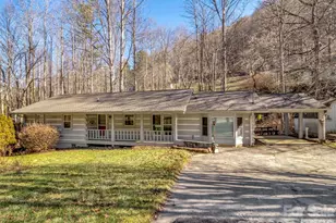 229 Medford Hannah Rd, Waynesville, NC 28785 - Photo 2