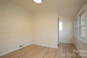 1411 Chelsea St, Winston Salem, NC 27103 - Photo 8