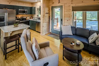 225 Oak Road, Beech Mountain, NC 28604 - Photo 8