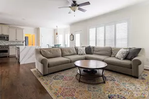 9 Rosebay Ln, Asheville, NC 28803 - Photo 4