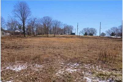 24 Alabama Avenue #2, Marion, NC 28752 - Photo 2