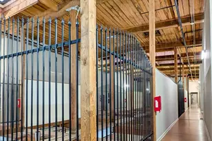 201 S Hoskins Rd, Charlotte, NC 28208 - Photo 44