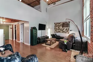 201 S Hoskins Rd, Charlotte, NC 28208 - Photo 12