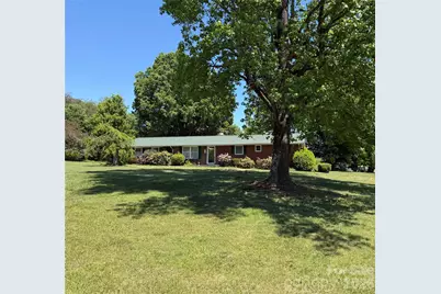 76 Eastview Court, Taylorsville, NC 28681 - Photo 2