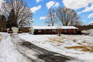 76 Eastview Ct, Taylorsville, NC 28681 - Photo 2