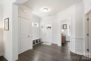 10302 Old Carolina Dr, Charlotte, NC 28214 - Photo 4