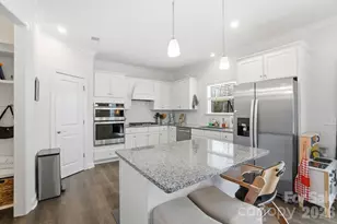 10302 Old Carolina Dr, Charlotte, NC 28214 - Photo 12