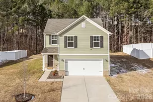 819 Yorkshire Dr, Albemarle, NC 28001 - Photo 2
