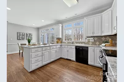 13417 Scanlan Way, Davidson, NC 28036 - Photo 12