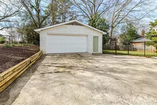 4208 Ashton Dr, Charlotte, NC 28210 - Photo 38