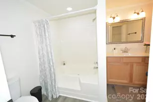 5008 Forestmont Dr, Matthews, NC 28105 - Photo 18