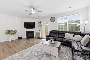 6029 Chelsea Oaks Rdg, Fort Mill, SC 29708 - Photo 4