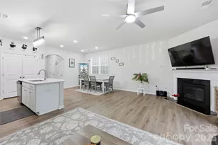 6029 Chelsea Oaks Rdg, Fort Mill, SC 29708 - Photo 8