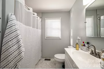 1429 17th Avenue NE, Hickory, NC 28601 - Photo 32