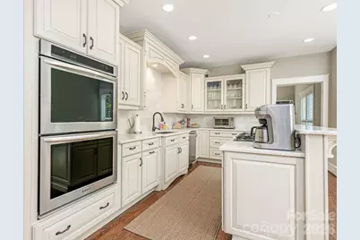 1218 Wareham Court, Charlotte, NC 28207 - Photo 8