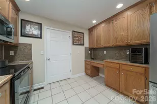 119 Bluff Ct, Statesville, NC 28625 - Photo 6