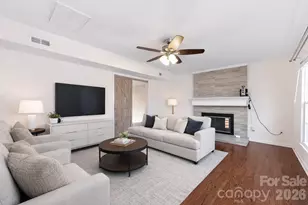 2240 Lawton Bluff Rd, Charlotte, NC 28226 - Photo 12