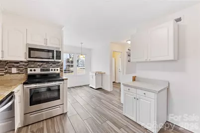 2240 Lawton Bluff Road, Charlotte, NC 28226 - Photo 18