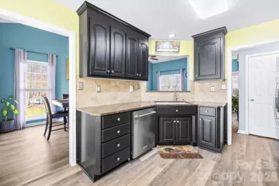 105 Laura Court, Cherryville, NC 28021 - Photo 14