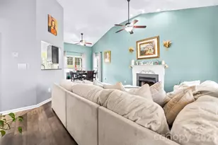 105 Laura Ct, Cherryville, NC 28021 - Photo 8