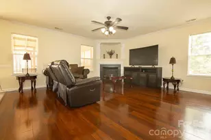 3733 Catawba Creek Dr, Gastonia, NC 28056 - Photo 10