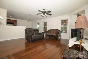 3733 Catawba Creek Dr, Gastonia, NC 28056 - Photo 10