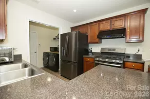 3733 Catawba Creek Dr, Gastonia, NC 28056 - Photo 18