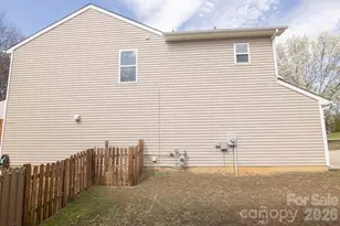 3733 Catawba Creek Dr, Gastonia, NC 28056 - Photo 4