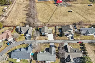 174 Springfield Meadow Dr, Etowah, NC 28729 - Photo 38