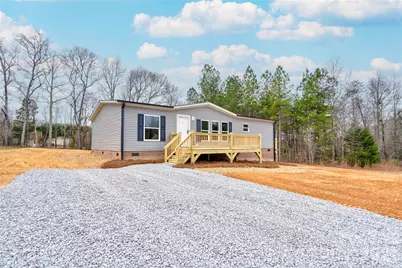1249 Cleveland Avenue, Grover, NC 28073 - Photo 2